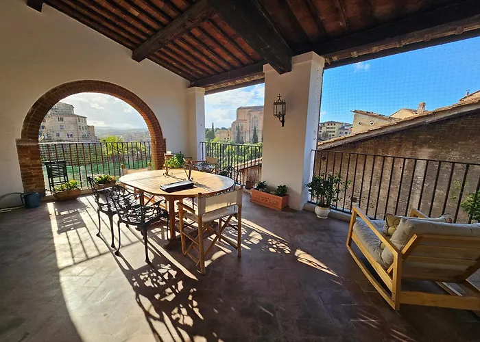شقة Incantevole Con Loggia Sui Tetti