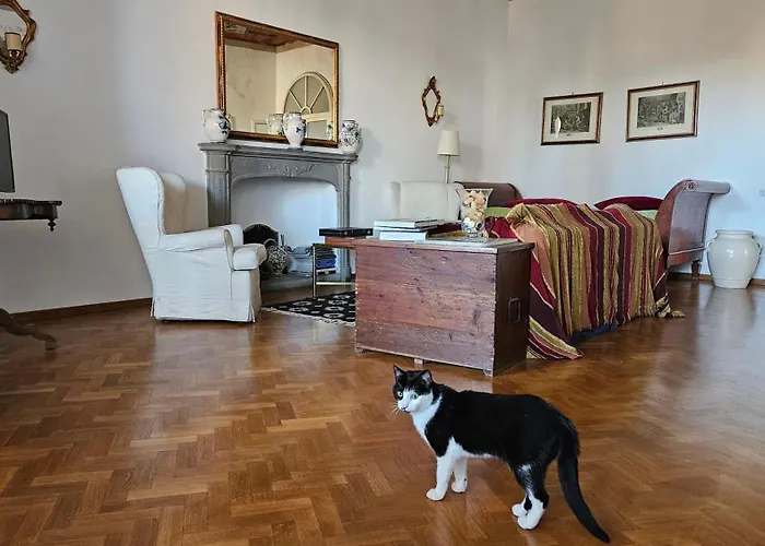 شقة Incantevole Con Loggia Sui Tetti سيينا