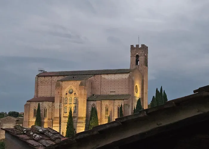 شقة Incantevole Con Loggia Sui Tetti سيينا