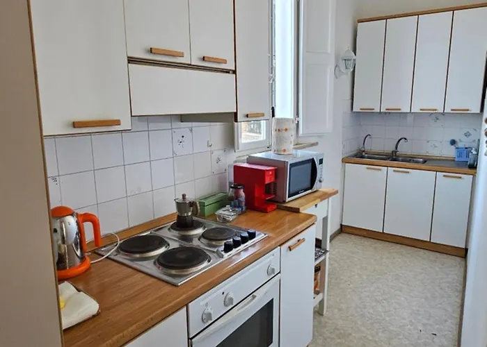 شقة Incantevole Con Loggia Sui Tetti *