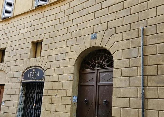 Incantevole Con Loggia Sui Tetti سيينا