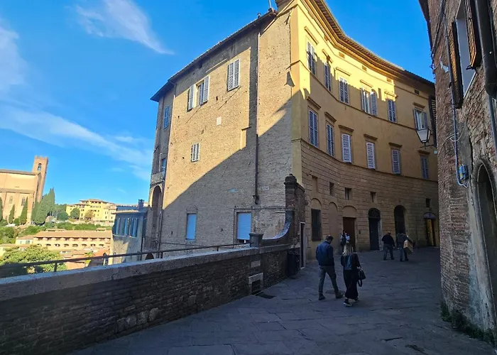 شقة Incantevole Con Loggia Sui Tetti *