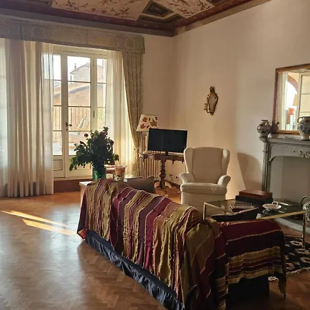 Incantevole Con Loggia Sui Tetti Daire Siena